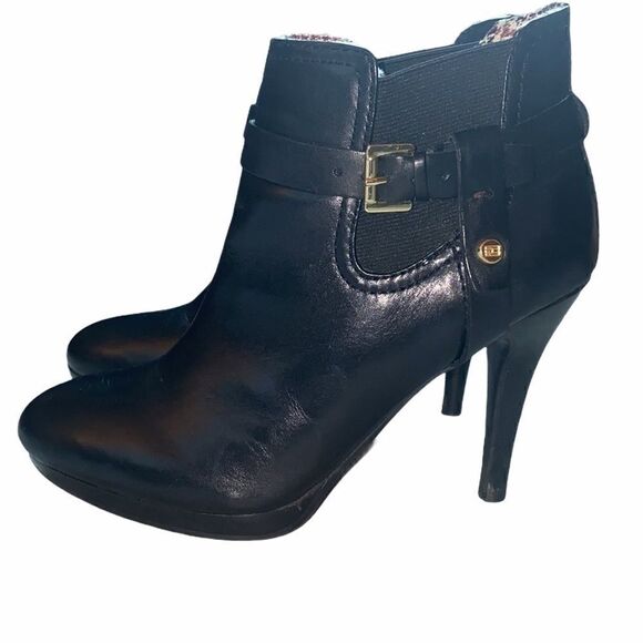 Tommy Hilfiger Ankle Booties Heels Black 6 Buckle Gold Trendy Chic Sleek Dark - Picture 2 of 9